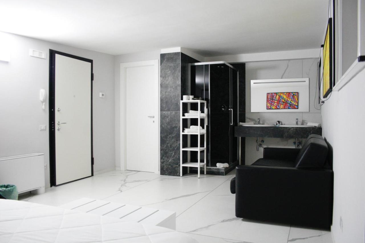 Apartments Via Piave Matera Bagian luar foto