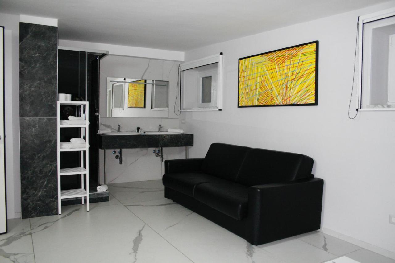 Apartments Via Piave Matera Bagian luar foto